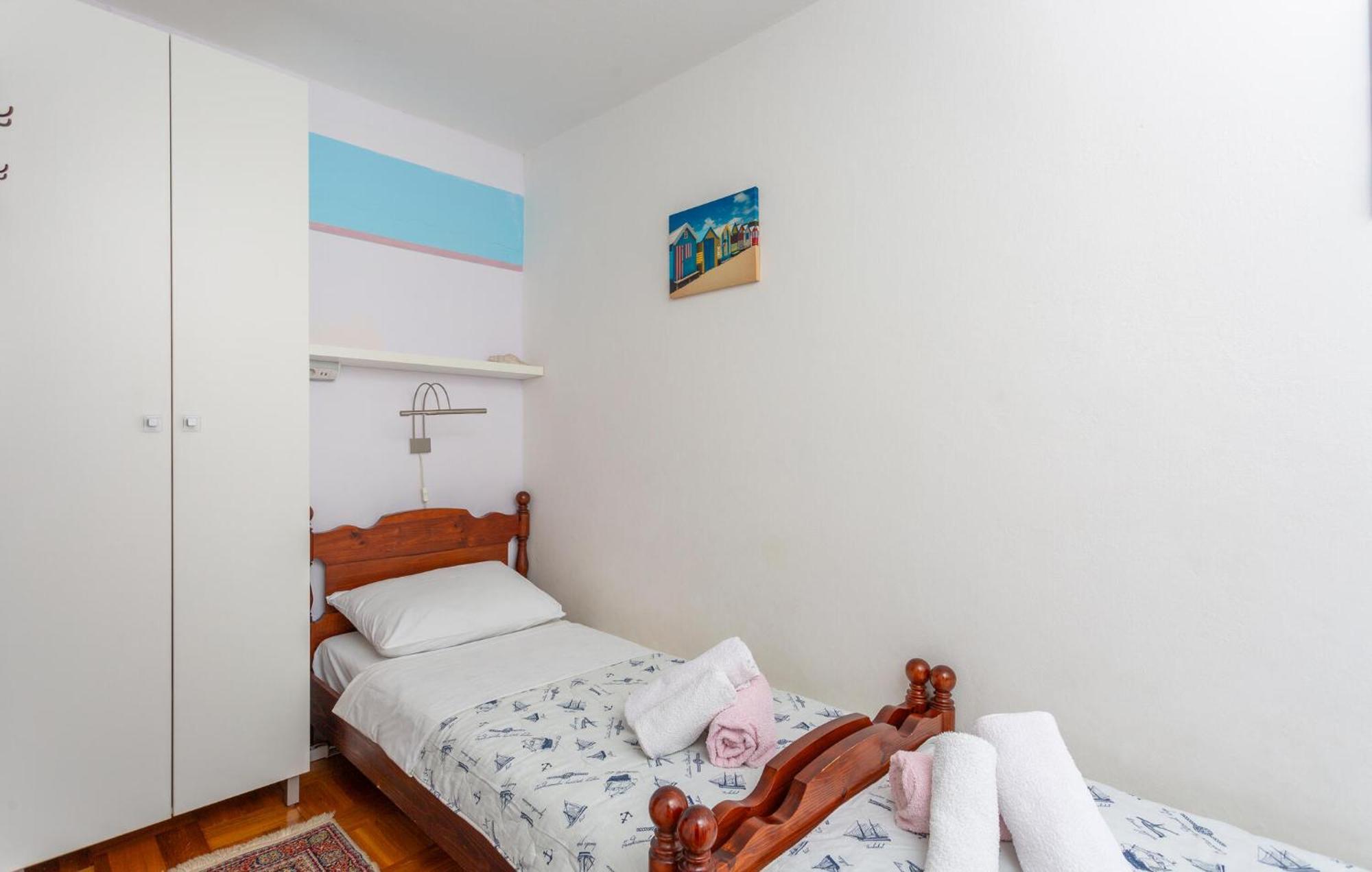 3 Bedroom Stunning Apartment In Krk Krk Town Dış mekan fotoğraf