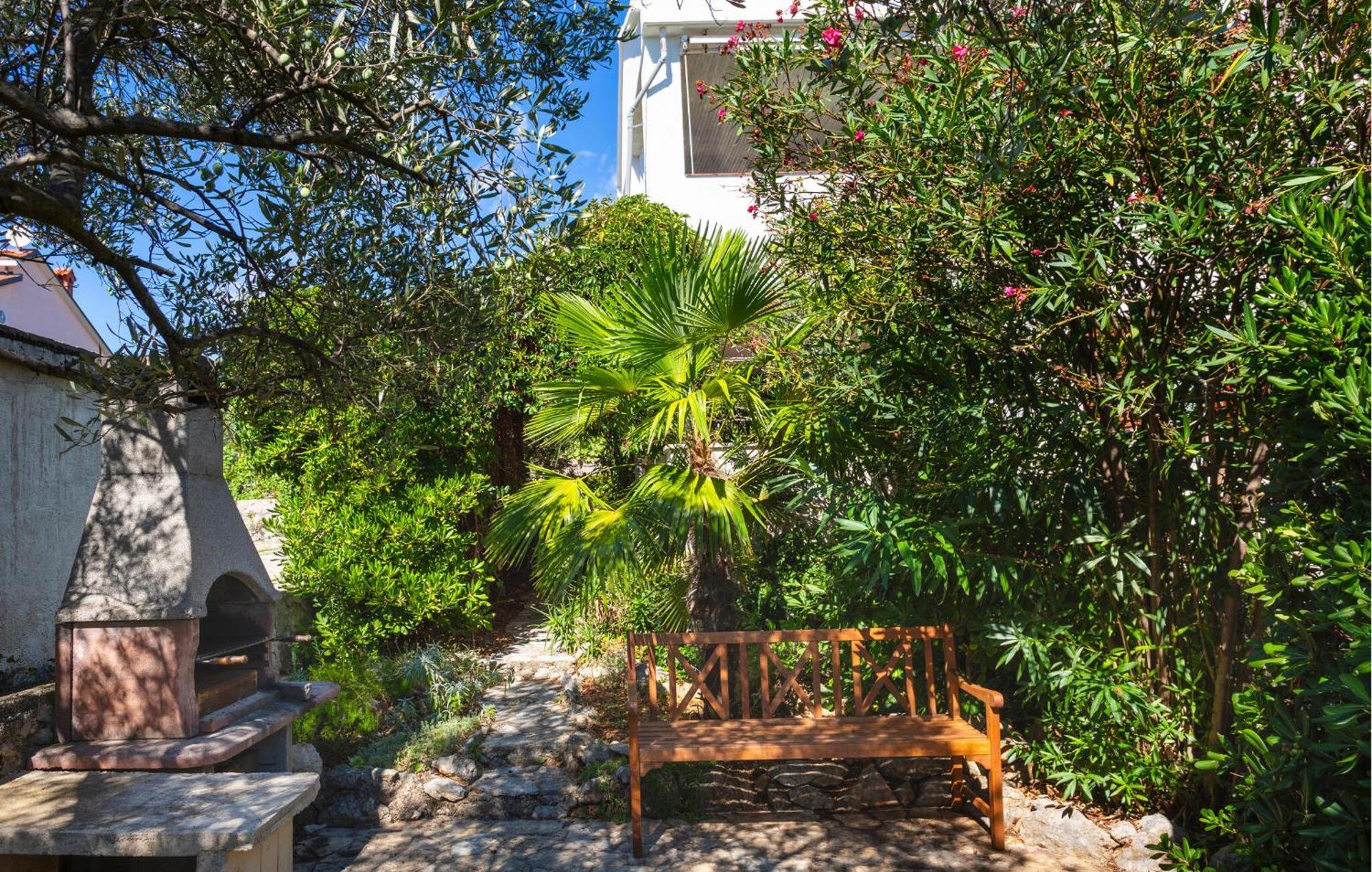 3 Bedroom Stunning Apartment In Krk Krk Town Dış mekan fotoğraf